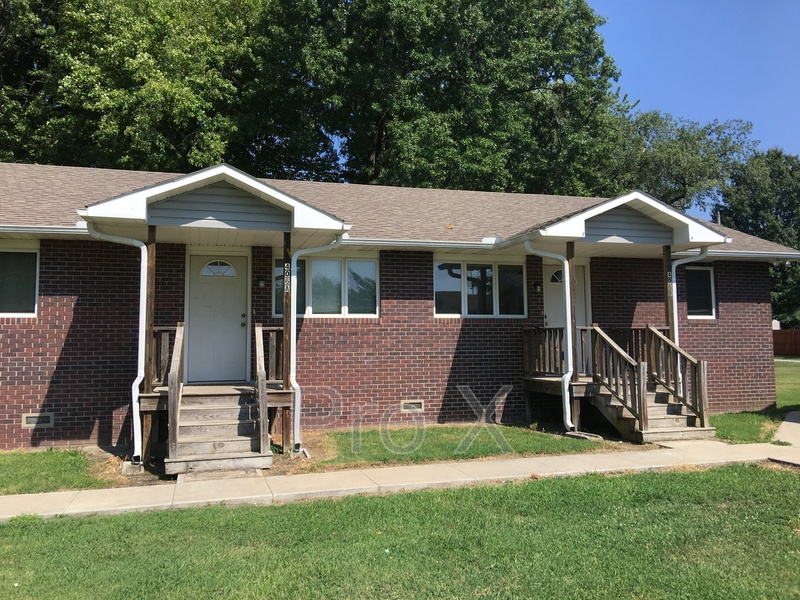 Pittsburg Condo: 406 E. Adams