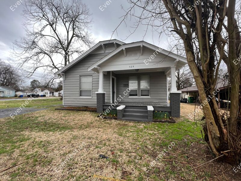 Request a Viewing for 524 Pollock Street Tenant Turner