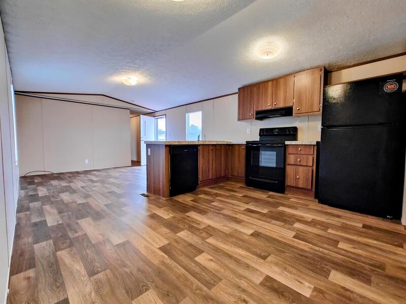 Rocky Mount House: 309 West Tower Lane