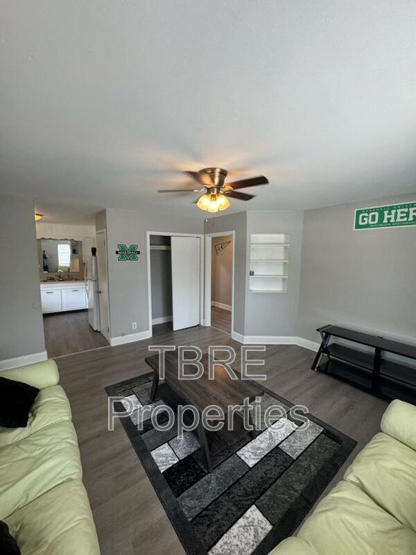 Huntington Condo: 1528 6th Ave