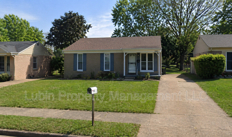 Memphis House: 590 Blackhawk Rd