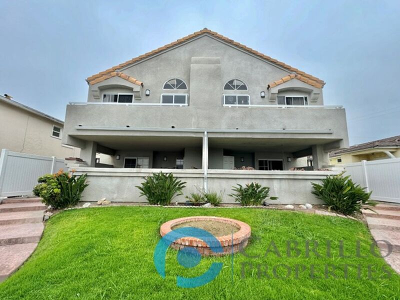 San Diego House: 1070 Felspar Street