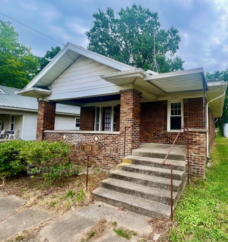 Princeton House: 521 East Broadway Street