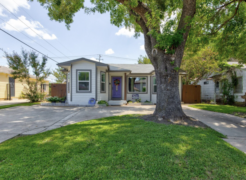 Fort Worth House: 2933 South Hills Avenue