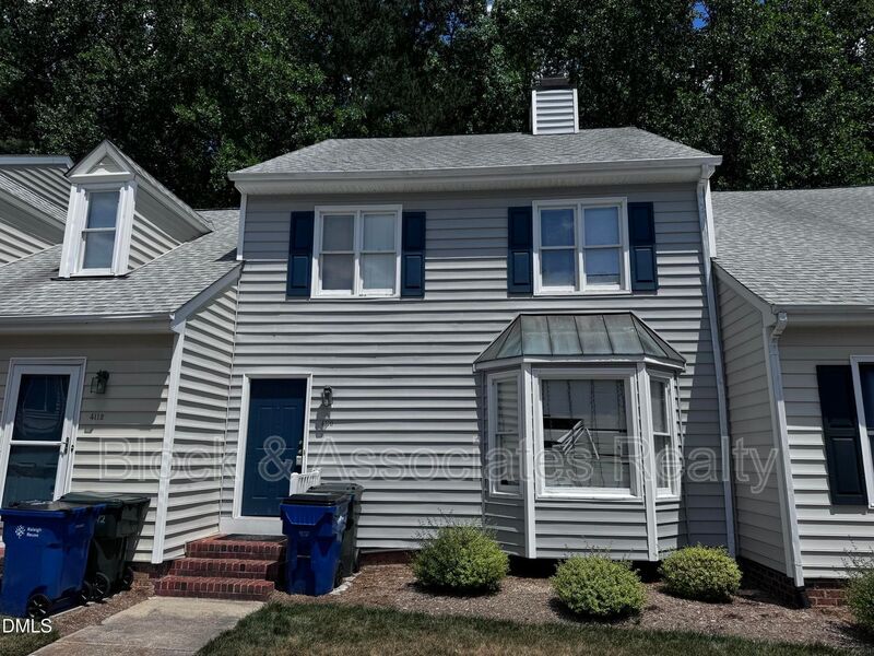 Raleigh House: 4110 Kaplan Drive