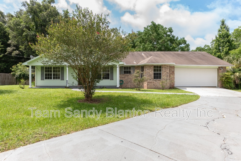 Pensacola House: 2217 North 61st Avenue