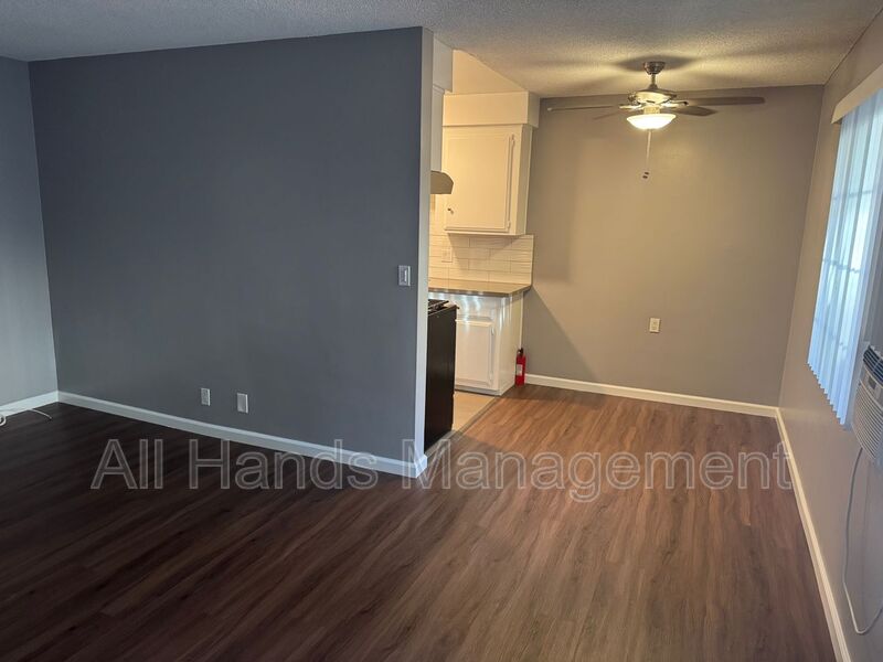 Long Beach Condo: 3121 East Mariquita Street