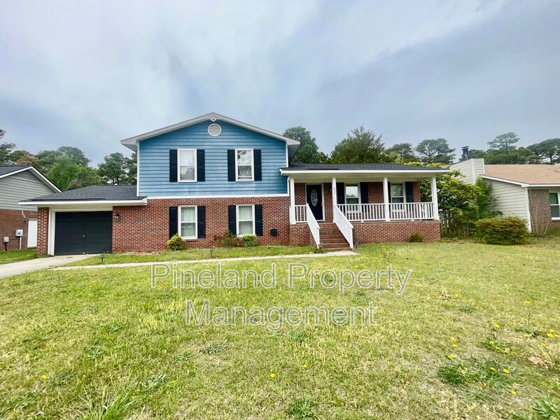 Fayetteville House: 632 Prestige Blvd