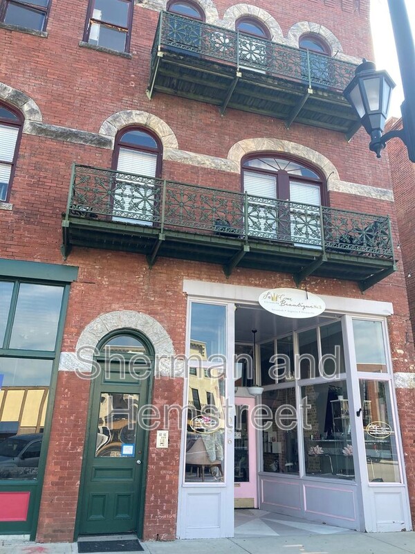 Augusta House: 1030G Broad Street