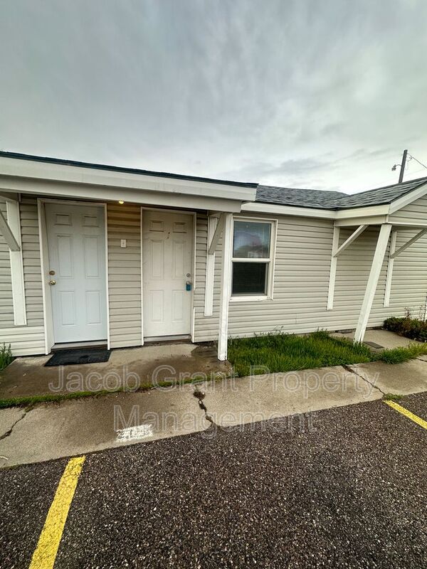 Pocatello House: 4719 Yellowstone Ave