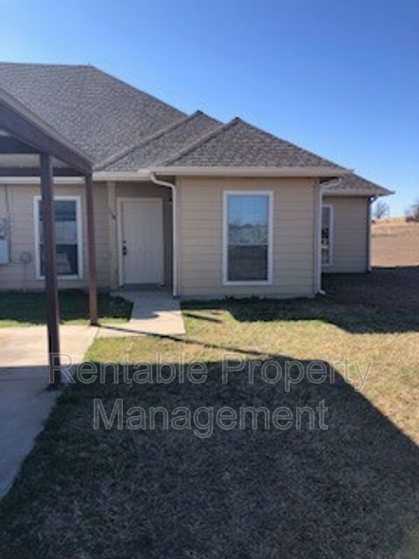 Weatherford House: 108 Collett Ct