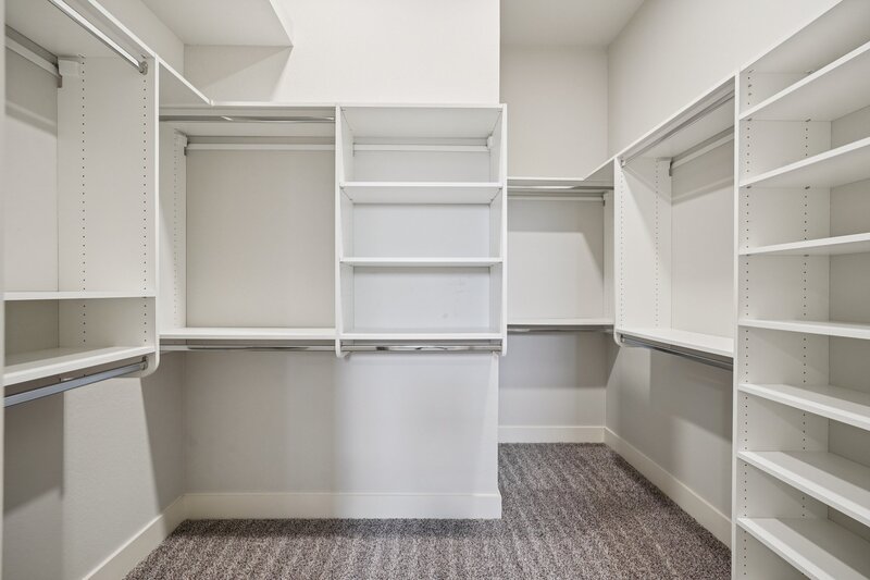 Live Oak House: 7041 Hayes Horizon