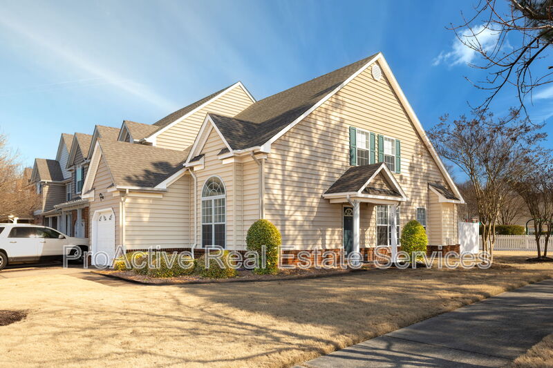 Suffolk Condo: 2021 Livingston St.