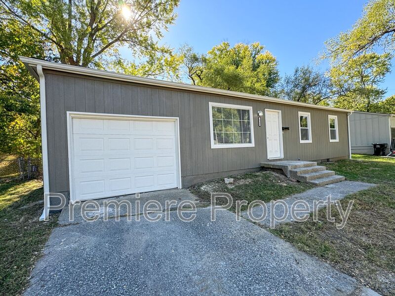 Independence House: 1721 S Ellison Way