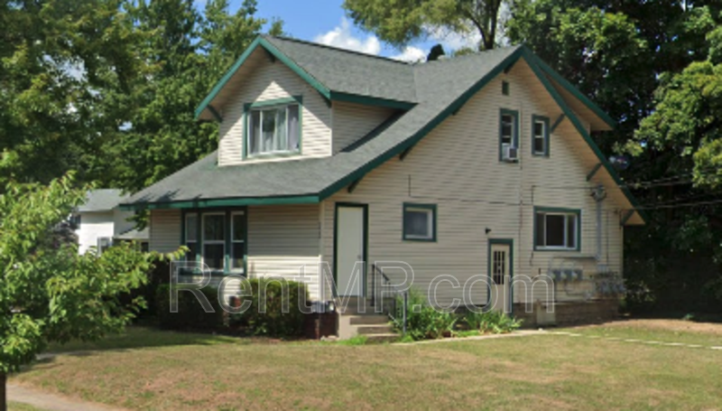 Mount Pleasant Condo: 703 East Chippewa Street - B