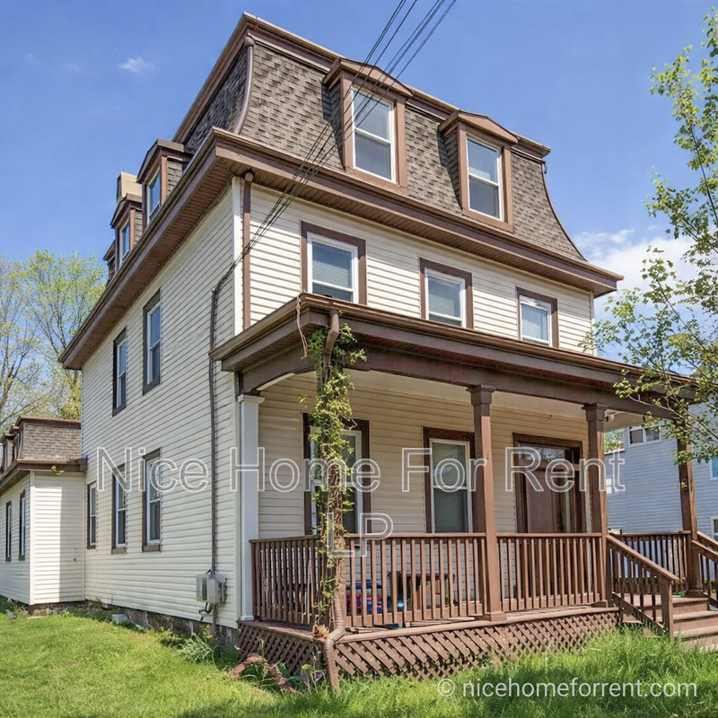 Fieldsboro Condo: 211 Front Street #2