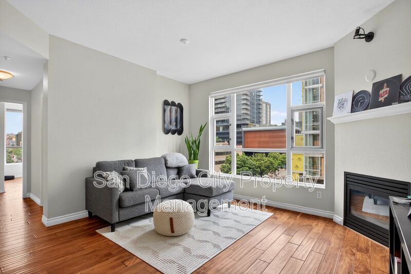 San Diego Condo: 1240 India St