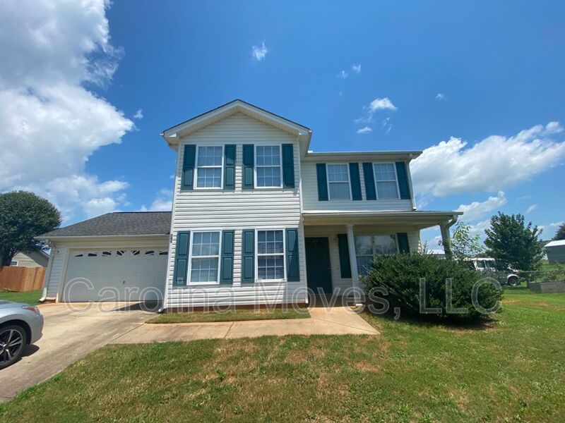Williamston House: 204 Reidville Road