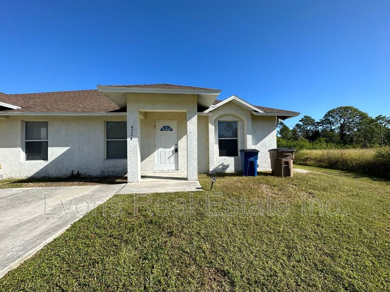 Lehigh Acres Condo: 4724 26th St Sw