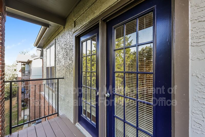 Arlington Condo: 1651 Ascension Bluff Dr