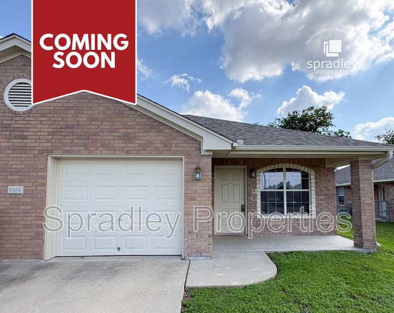 Killeen Condo: 5604B Luxor Dr