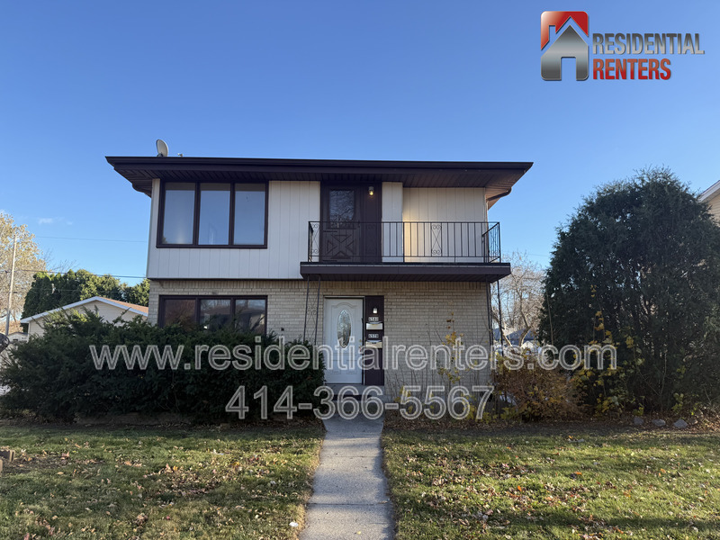 Milwaukee Condo: 6580 N 73rd St