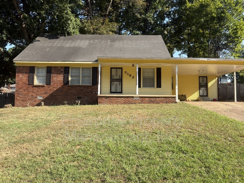 Primary photo of 3182 Casann Cv, Memphis, TN 38128