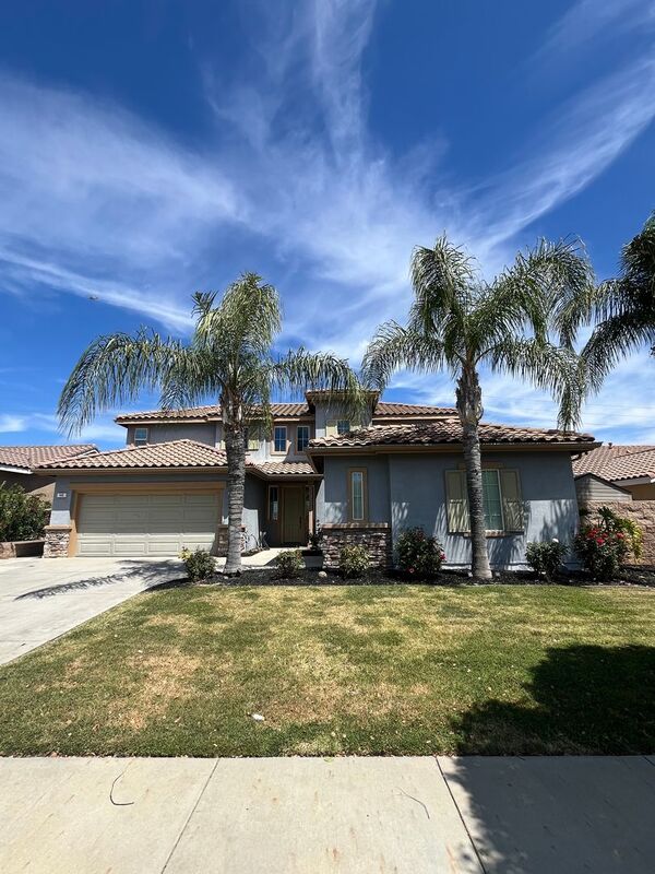 Perris House: 146 Goldenrod Ave