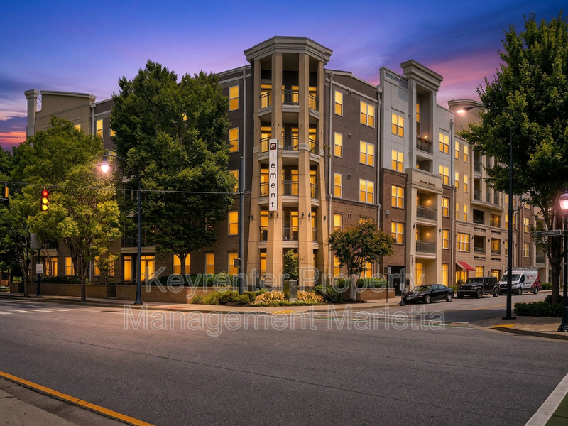 Atlanta House: 390 17th street