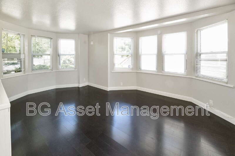 Pinole House: 2359 Prune St