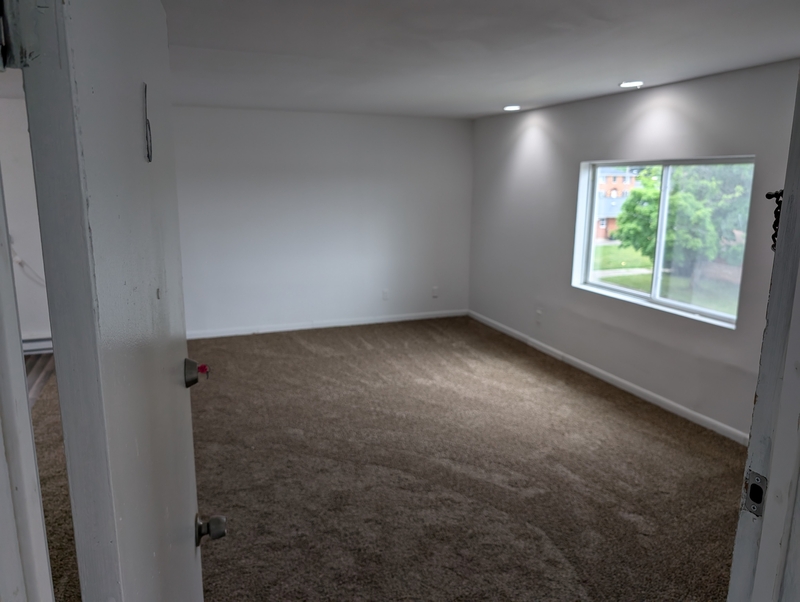 Dayton Condo: 96 Cromwell Place - 2