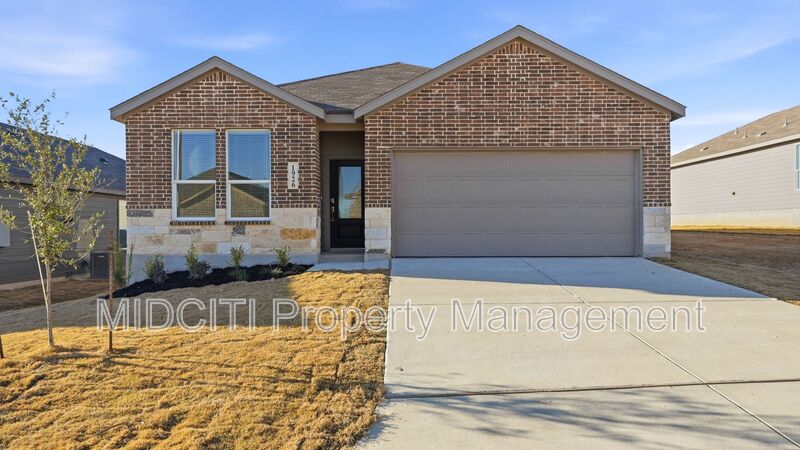 New Braunfels House: 1926 Wood Warbler