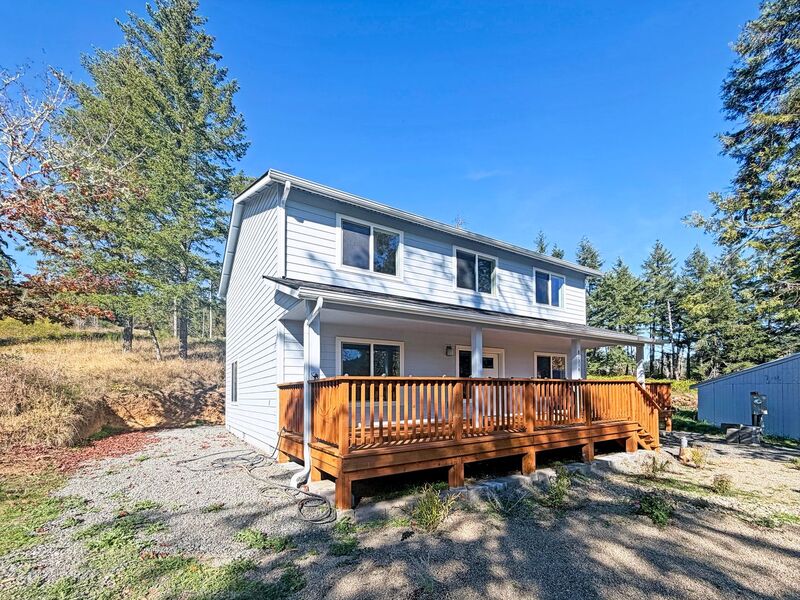 Photo 2 of rental home at 83314 Lorane Hwy