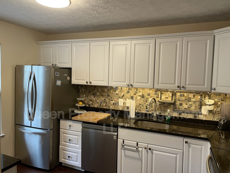 Hillcrest Heights Townhome: 4112 Silver Park Terrace - 1