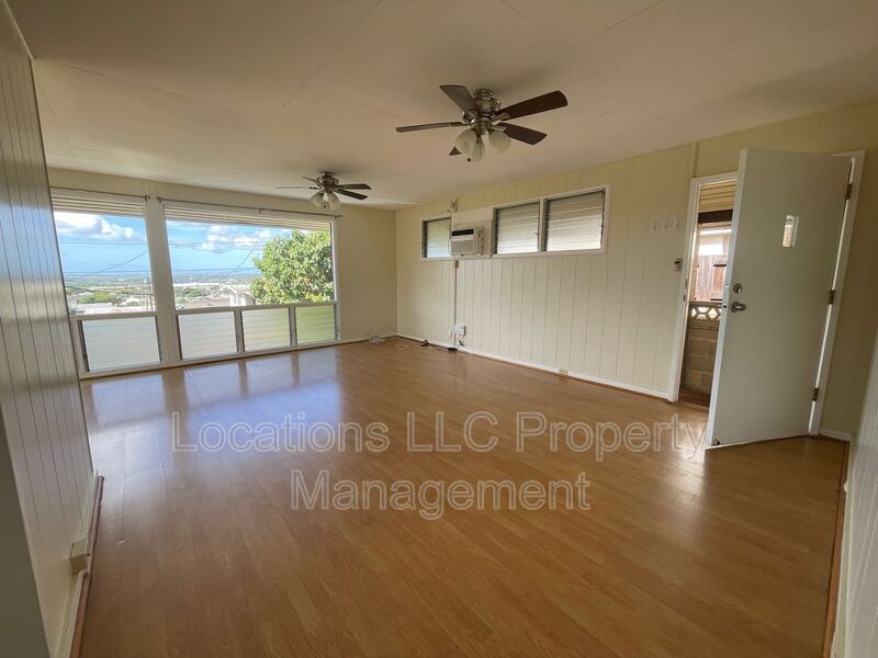 Pearl City Condo: 1595 Makamua Street