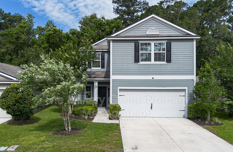 Jacksonville House: 7814 Meadow Walk Lane