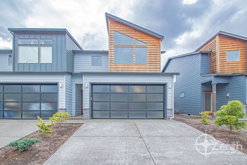 Vancouver House: 12323 NE 116th Way