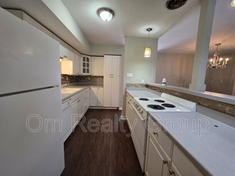 Richmond House: 6903 Tara Drive