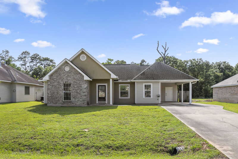 Hammond House: 48317 Fox Hollow Boulevard