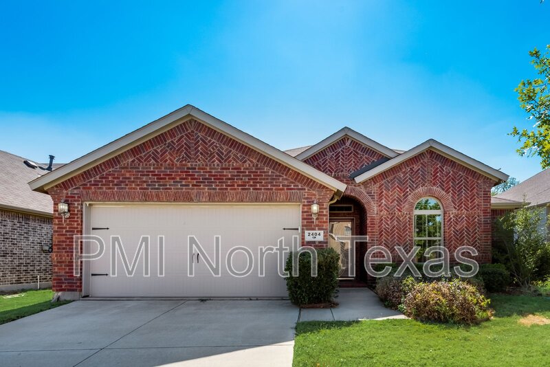 Little Elm House: 2404 Sun Creek Dr