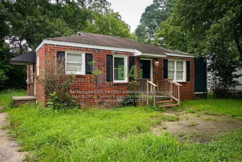 Columbus House: 2344 Banks Avenue