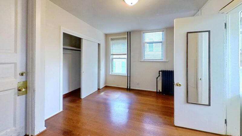 Madison Condo: 137 E Gorham - Unit 3