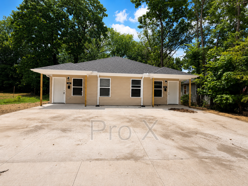 Joplin House: *CM 514-516 S Gray