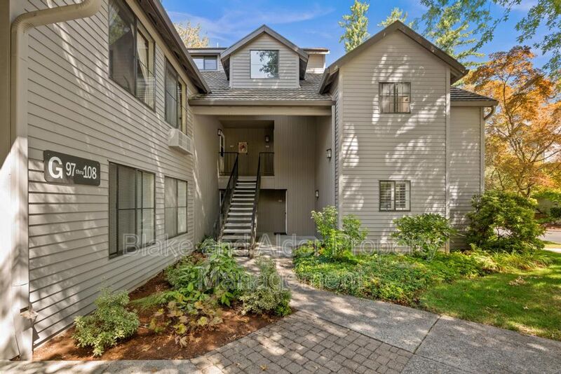 Lake Oswego House: 4000 Carman DR
