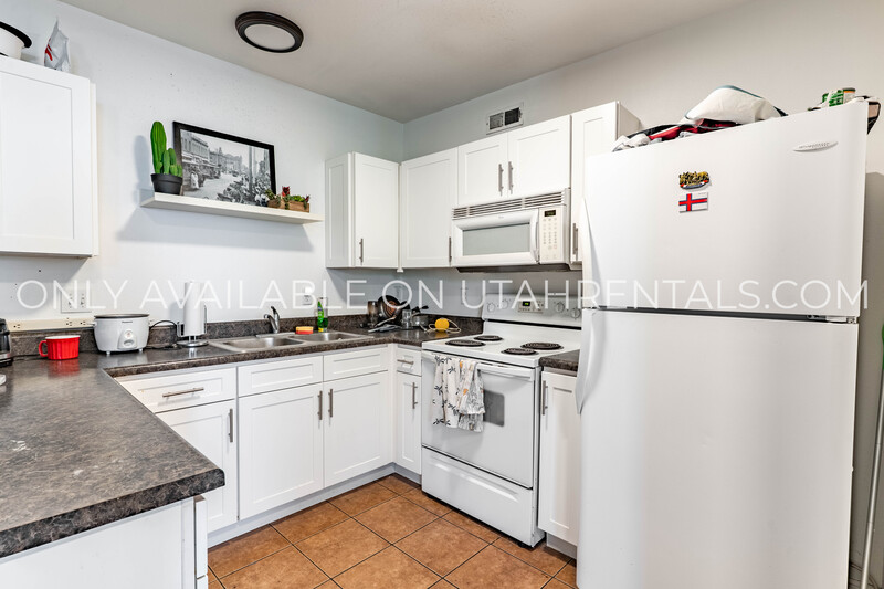 Provo House: 898 E 700 N