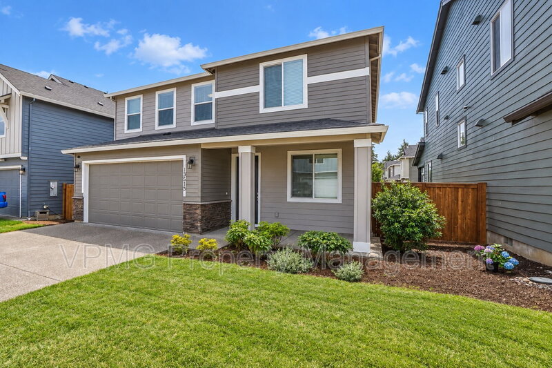 Brush Prairie House: 13513 NE 116th St