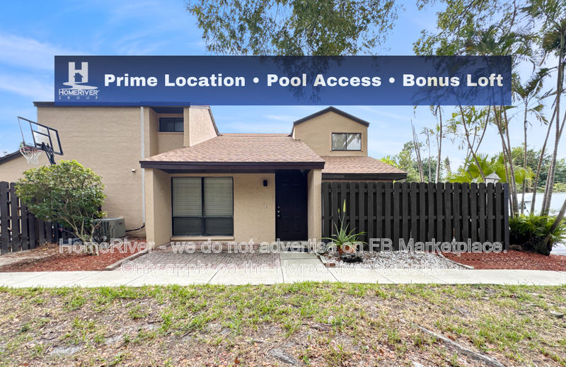 Fort Myers Townhome: 7121 Penner Ln