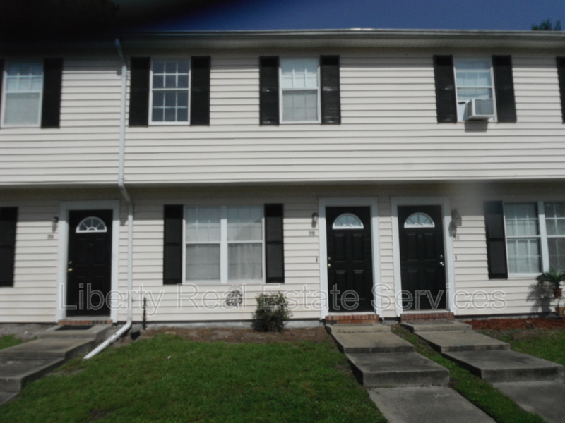 Hinesville Condo: 1100 Pineland Ave