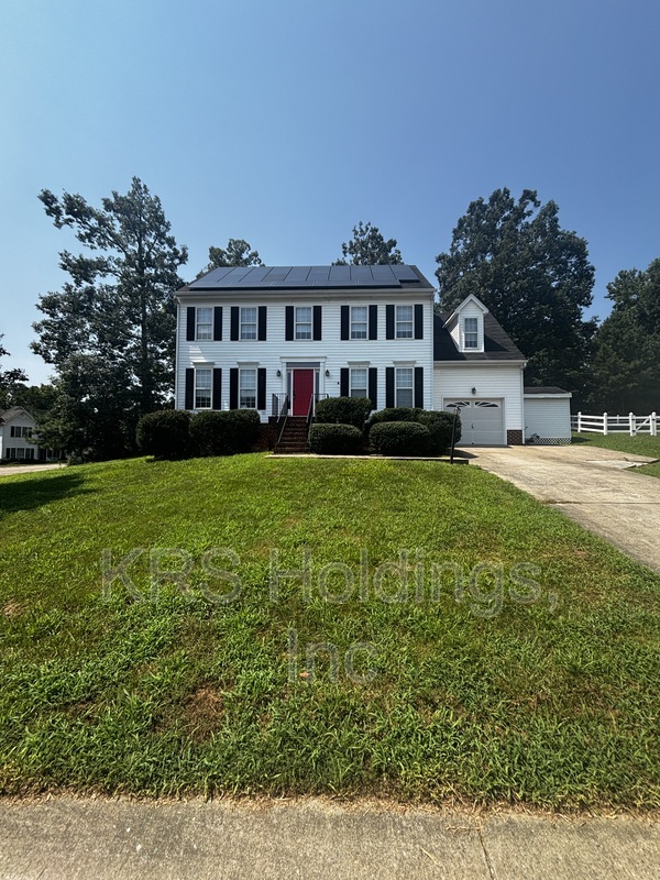 Chester House: 15012 Pine Vista Ln