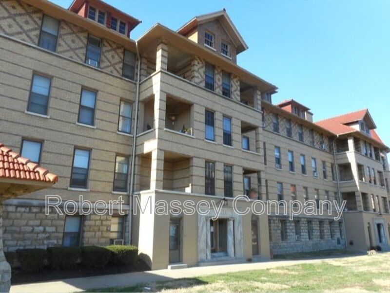 Louisville Condo: 2014 Cherokee Parkway